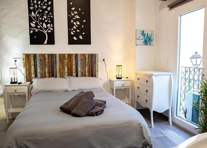 Fortress Jacuzzi Bed & Breakfast 3*