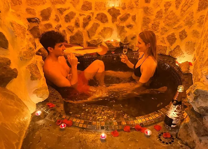 Fortress Jacuzzi 3*