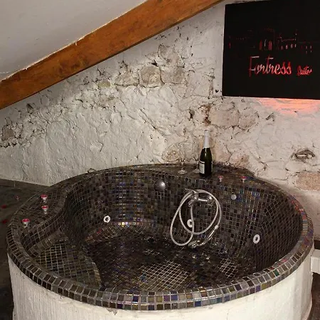 Bed & Breakfast Fortress Jacuzzi Xàtiva