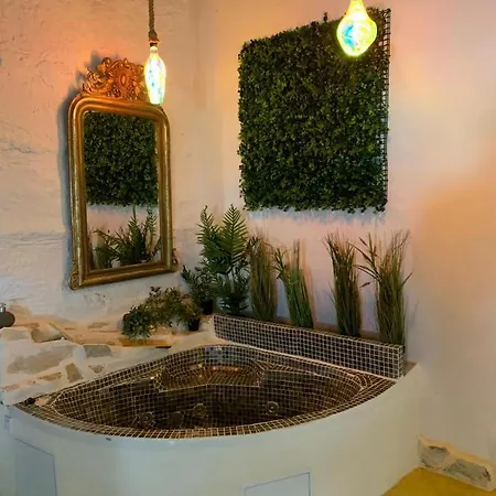 Fortress Jacuzzi Bed and breakfast *